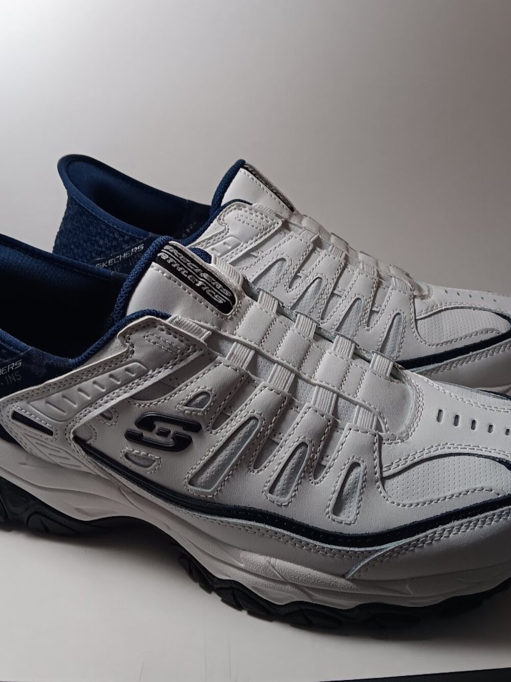 Sketchers slip ins after burn grill captain mens 11.5 wide white navy 237447